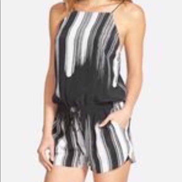 NWT Paige Claudia womens romper. SILK L. Black/ White print